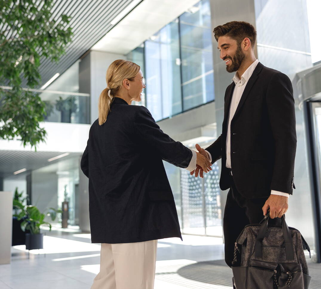 Werden Sie Tippgeber von PRO VITA und lassen Sie sich von unseren Versicherungsexperten die gewünschten Offerten berechnen, die Sie dann als Ansprechpartner an Ihren Kunden oder Bekannten weiterleiten können.